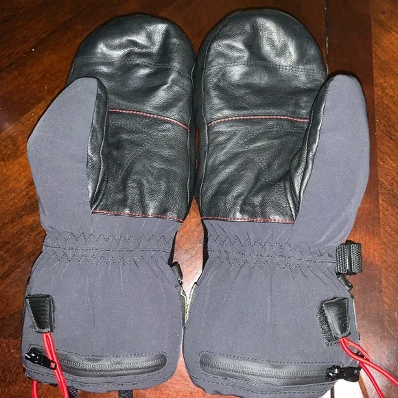 SnowFire Heated Gloves - Picture 2 of 2